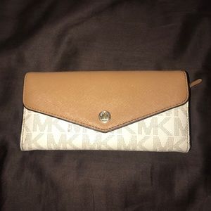 Michael Kors wallet